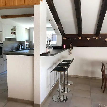 Apartman Meurice, 451, Village